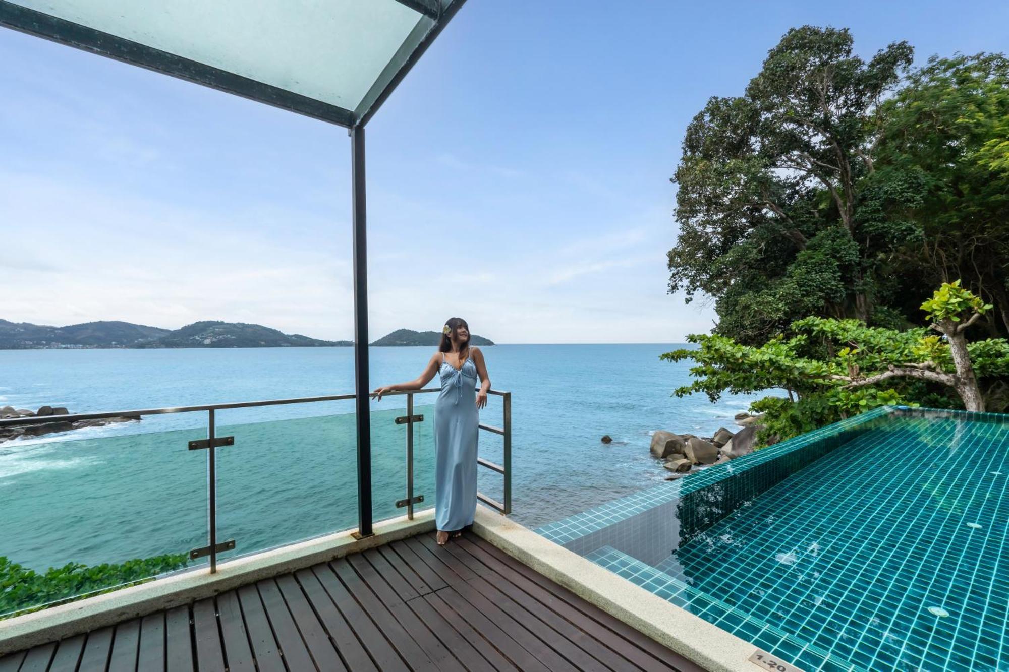 Zenmaya Oceanfront Phuket, Trademark Collection By Wyndham Patong Экстерьер фото A view of the Andaman Sea from the resort
