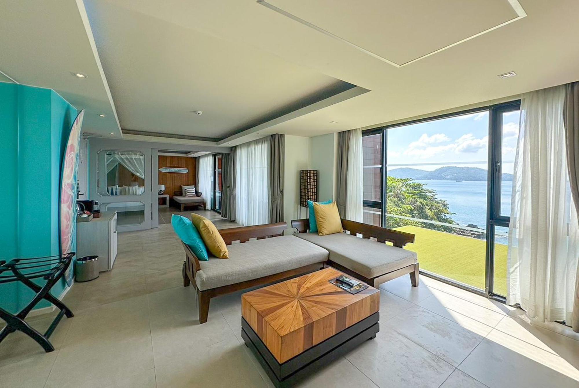 Zenmaya Oceanfront Phuket, Trademark Collection By Wyndham Patong Экстерьер фото A suite at the resort